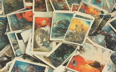 Collaborative Oracle Card Creation
